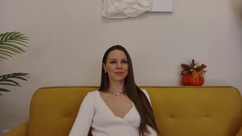 Snapshot of helenbenit chatting on 31, 10, 2025 Helen online show from 31, 10, 2025