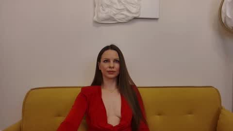 Snapshot of helenbenit chatting on 19, 11, 2025 Helen online show from 19, 11, 2025