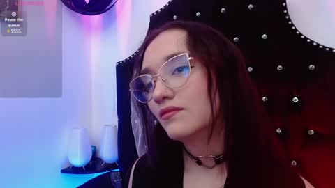 Helene online show from 5, 3, 2025