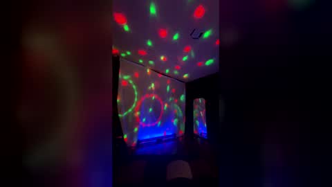 helenmu20 online show from 12, 4, 2026