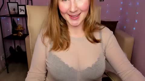 Snapshot of helens_lov chatting on 11, 2, 2025 Helen online show from 11, 2, 2025