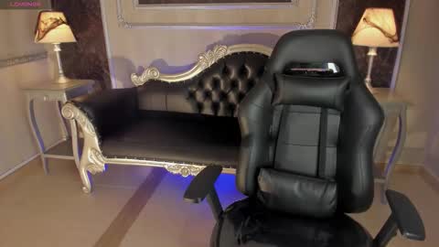 Helen or Hells online show from 18, 10, 2025