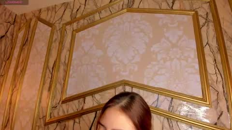 Helen or Hells online show from 4, 3, 2026