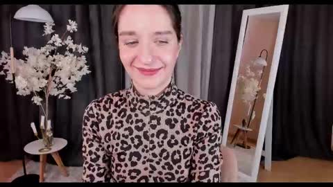 Helen online show from 28, 2, 2025