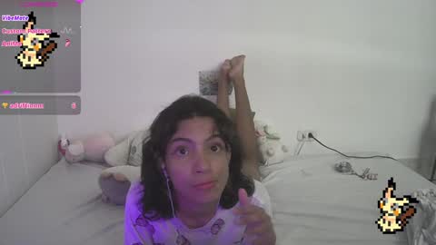 Helia Transfem and Amy online show from 30, 1, 2025