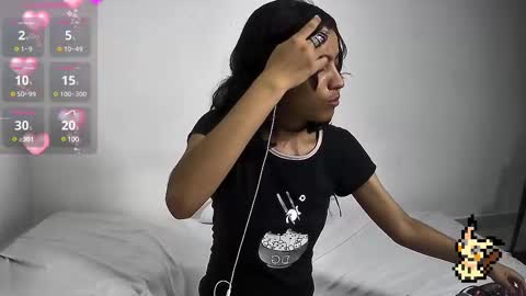 Helia Transfem and Amy online show from 23, 2, 2025