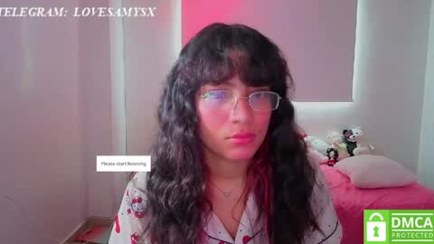 Helia Transfem and Amy online show from 6, 4, 2026