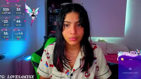 Snapshot of helia_n_amy chatting on 5, 6, 2026 Helia Transfem and Amy online show from 5, 6, 2026