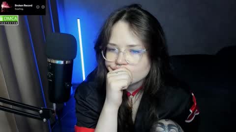 Red online show from 27, 9, 2025