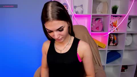 Snapshot of hellen__moore chatting on 30, 1, 2025 GTM3Mon Tue Wed Thu Fri San 0400 am-1030pm online show from 30, 1, 2025