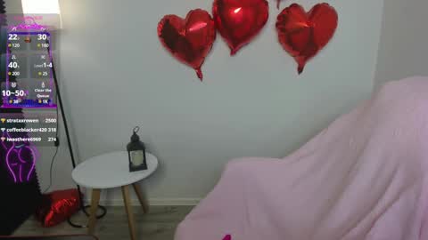 Snapshot of hellen__moore chatting on 8, 3, 2025 GTM3Mon Tue Wed Thu Fri San 0400 am-1030pm online show from 8, 3, 2025