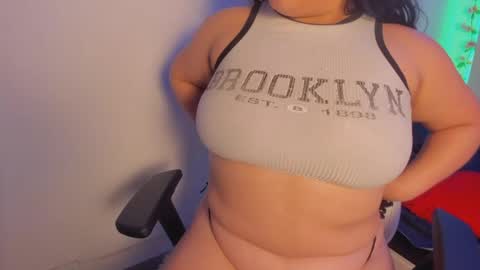 hellen__smith_ online show from 27, 4, 2026
