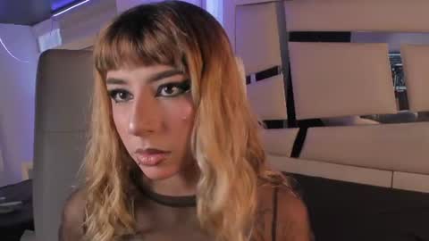 Snapshot of hellen__smith_ chatting on 20, 7, 2026 hellen__smith_ online show from 20, 7, 2026