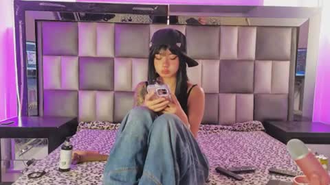 Snapshot of hellen__smith_ chatting on 29, 7, 2026 hellen__smith_ online show from 29, 7, 2026