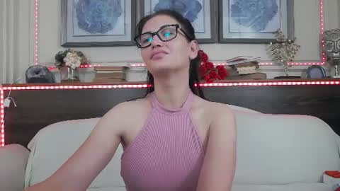 Snapshot of hellendesire chatting on 9, 7, 2026 online show from 9, 7, 2026