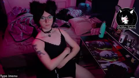 Snapshot of hellfire_girl chatting on 22, 6, 2026 Hayley online show from 22, 6, 2026