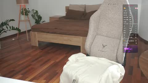 Snapshot of hello_taya chatting on 25, 9, 2025 Taya online show from 25, 9, 2025