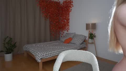 Snapshot of hello_taya chatting on 8, 10, 2025 Taya online show from 8, 10, 2025