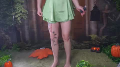 Snapshot of hello_taya chatting on 15, 10, 2025 Taya online show from 15, 10, 2025