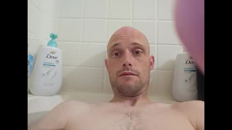 helloladysandgents online show from 23, 4, 2026