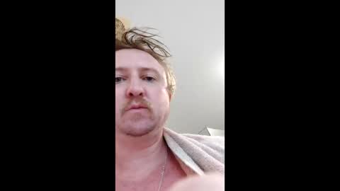 HelloYou online show from 5, 2, 2026