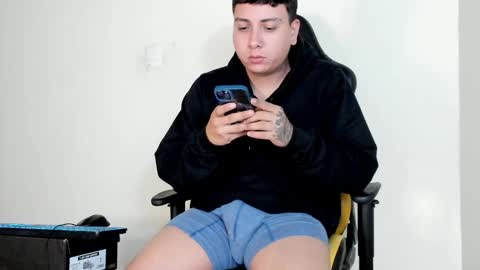 Snapshot of hellstar_team chatting on 30, 10, 2025 Star and Andy online show from 30, 10, 2025