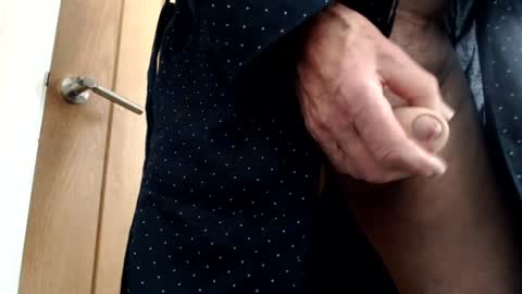older cock online show from 29, 6, 2026