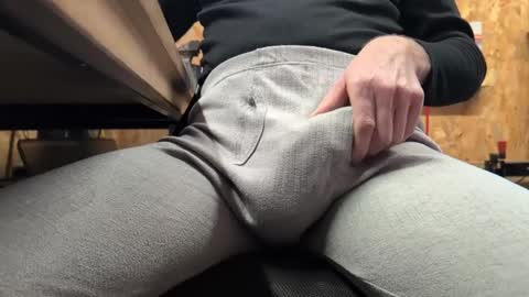 henkietien online show from 18, 1, 2025