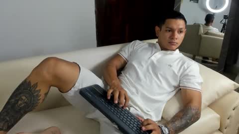 henrydouglas online show from 3, 4, 2026