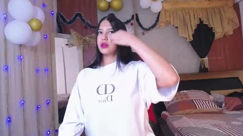 Snapshot of hera_divine chatting on 3, 12, 2025 HERA online show from 3, 12, 2025