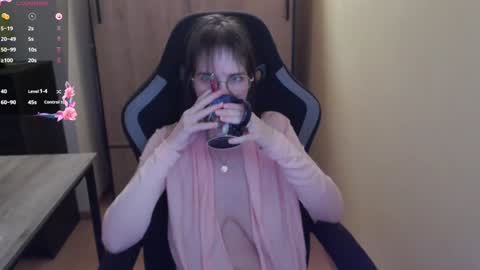 Snapshot of heraluna_ chatting on 26, 1, 2025 HeraLuna online show from 26, 1, 2025