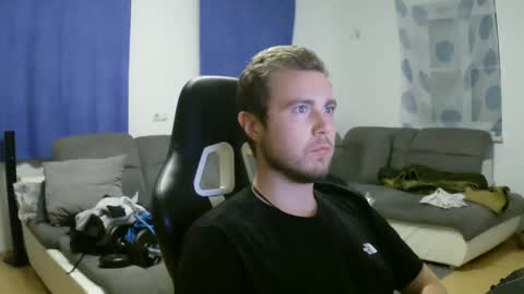 Snapshot of herbstenden chatting on 29, 1, 2025 John Pearl online show from 29, 1, 2025