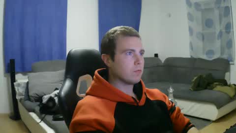 Snapshot of herbstenden chatting on 30, 1, 2025 John Pearl online show from 30, 1, 2025