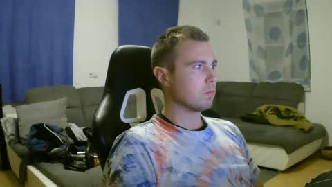 Snapshot of herbstenden chatting on 5, 2, 2025 John Pearl online show from 5, 2, 2025