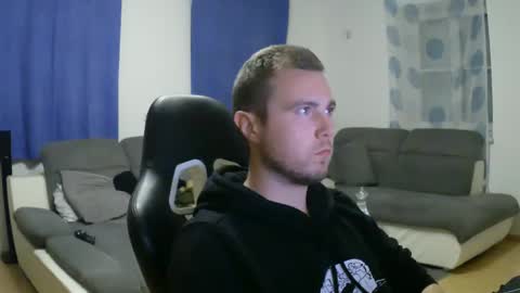 Snapshot of herbstenden chatting on 22, 2, 2025 John Pearl online show from 22, 2, 2025