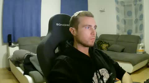 Snapshot of herbstenden chatting on 25, 2, 2026 John Pearl online show from 25, 2, 2026