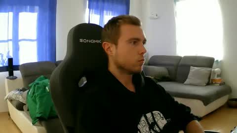 Snapshot of herbstenden chatting on 11, 3, 2026 John Pearl online show from 11, 3, 2026