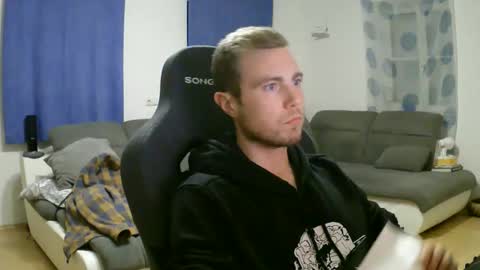 Snapshot of herbstenden chatting on 17, 3, 2026 John Pearl online show from 17, 3, 2026