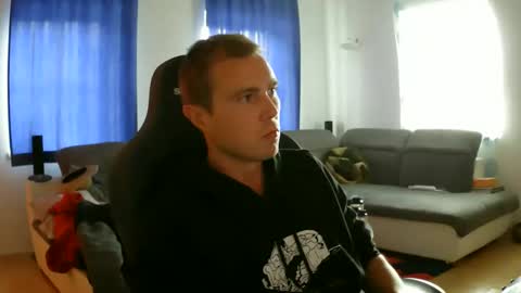 John Pearl online show from 17, 5, 2026