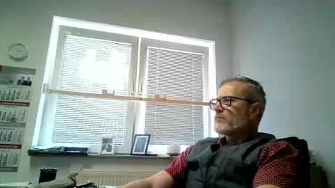 hering76 online show from 8, 6, 2026
