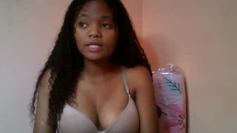 Snapshot of herisse01 chatting on 11, 5, 2026 herisse01 online show from 11, 5, 2026