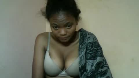 Snapshot of herisse01 chatting on 15, 5, 2026 herisse01 online show from 15, 5, 2026