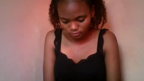 Snapshot of herisse01 chatting on 17, 5, 2026 herisse01 online show from 17, 5, 2026