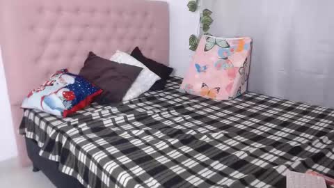 Snapshot of hermione_sweet18 chatting on 15, 12, 2024 Alana online show from 15, 12, 2024