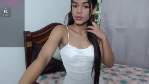 Snapshot of hermione_sweet18 chatting on 26, 12, 2024 Alana online show from 26, 12, 2024