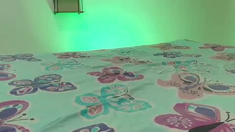 Charlotte Y Crystal online show from 10, 3, 2025