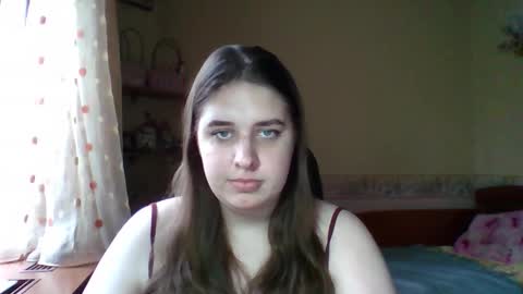 hess_luna_ online show from 4, 12, 2025