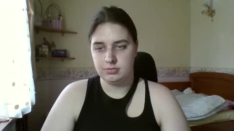 hess_luna_ online show from 25, 3, 2026