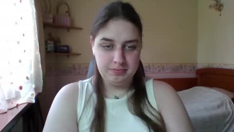 hess_luna_ online show from 24, 4, 2026