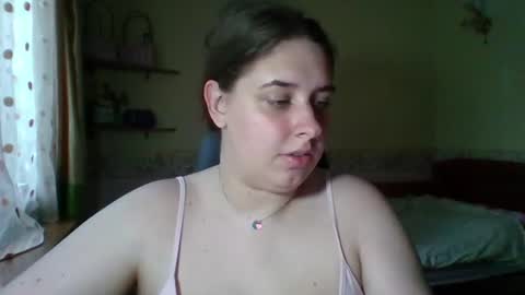 hess_luna_ online show from 22, 7, 2026